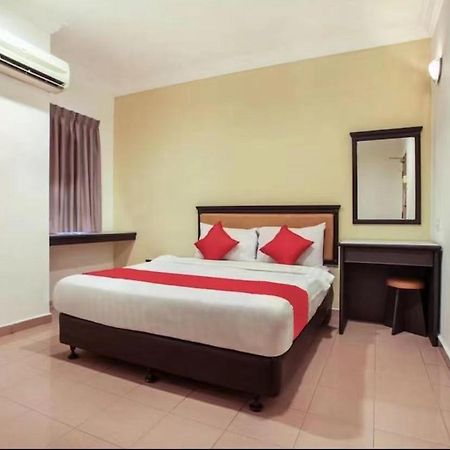 Hotel Home 88 Teluk Intan Exterior photo