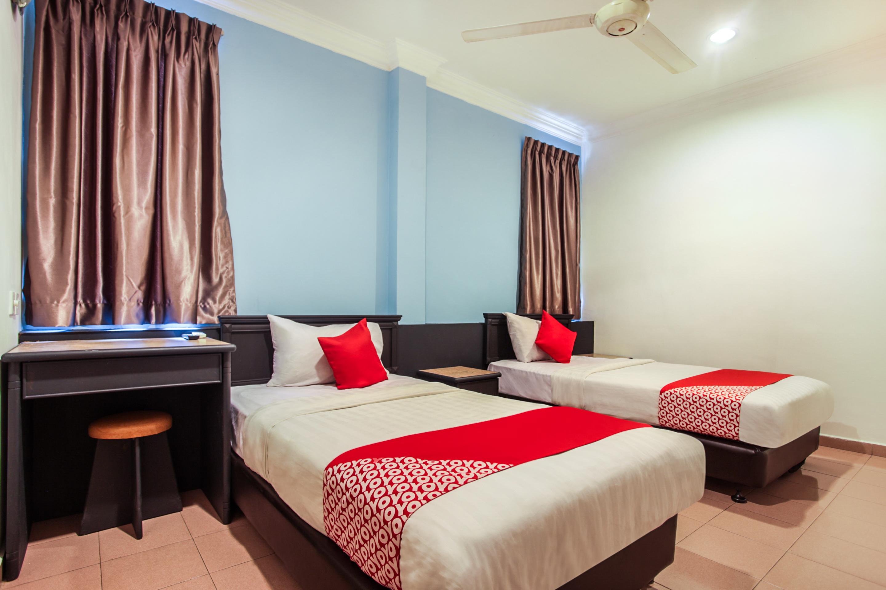 Hotel Home 88 Teluk Intan Exterior photo