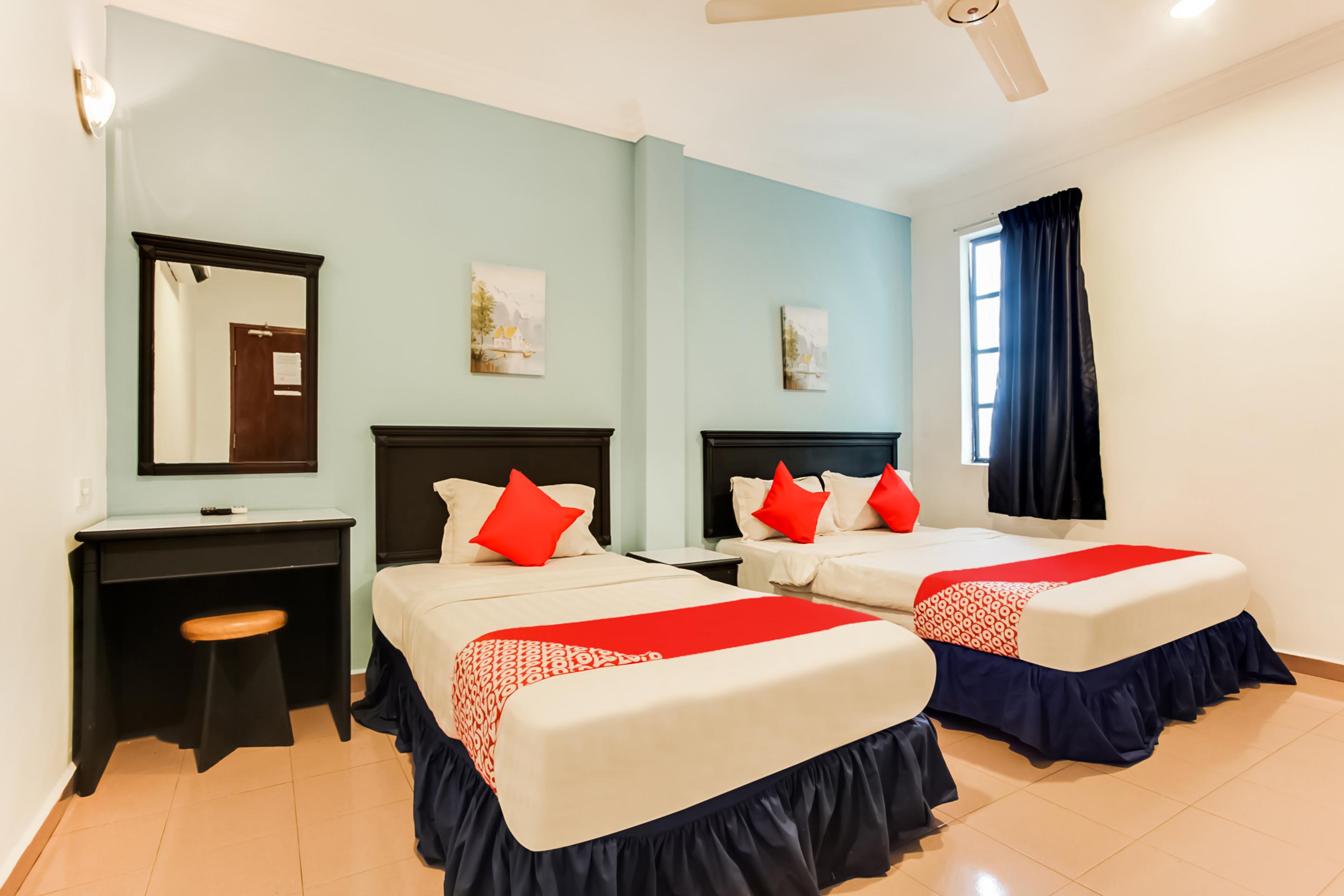 Hotel Home 88 Teluk Intan Exterior photo